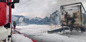 Pożar zakładu w Charnowie