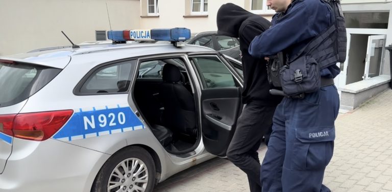 pobicie kobiety w centrum słupska, agresor trafił do centrum zdrowia psychicznego