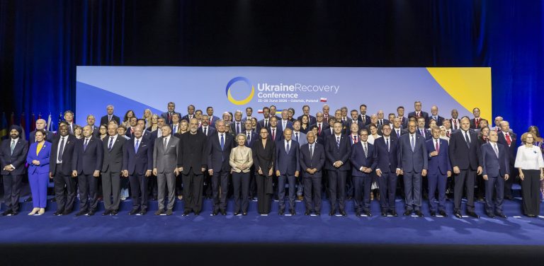 Na zdjęciu uczestnicy Konferencji na Rzecz Odbudowy Ukrainy