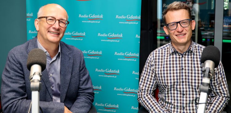 Piotr Urbańczyk i Bogusław Wieczorek w studiu Radia Gdańsk