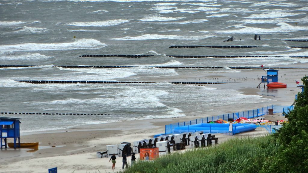 ustka sztorm ostrzeżenia meteorologiczne