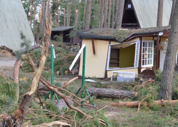 Zniszczenia po nawałnicy w 2017 roku