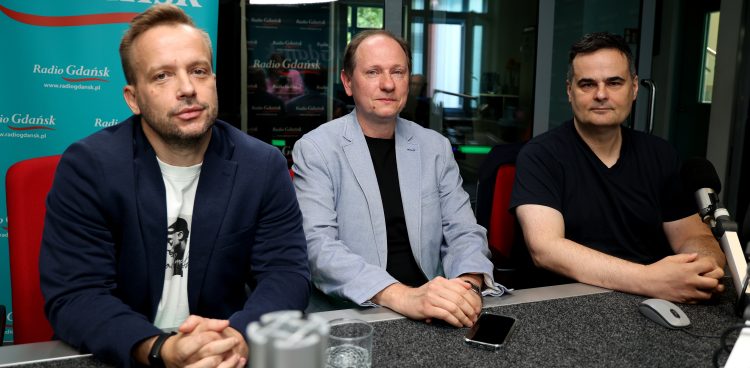 Piotr Olejarczyk, Piotr Leszczyński, Krzysztof Katka w studiu Radia Gdańsk