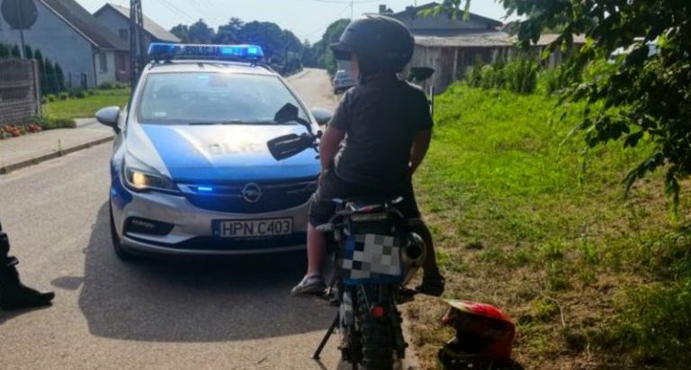 Małoletni kierowca motocykla zatrzymany przez słupską policję.