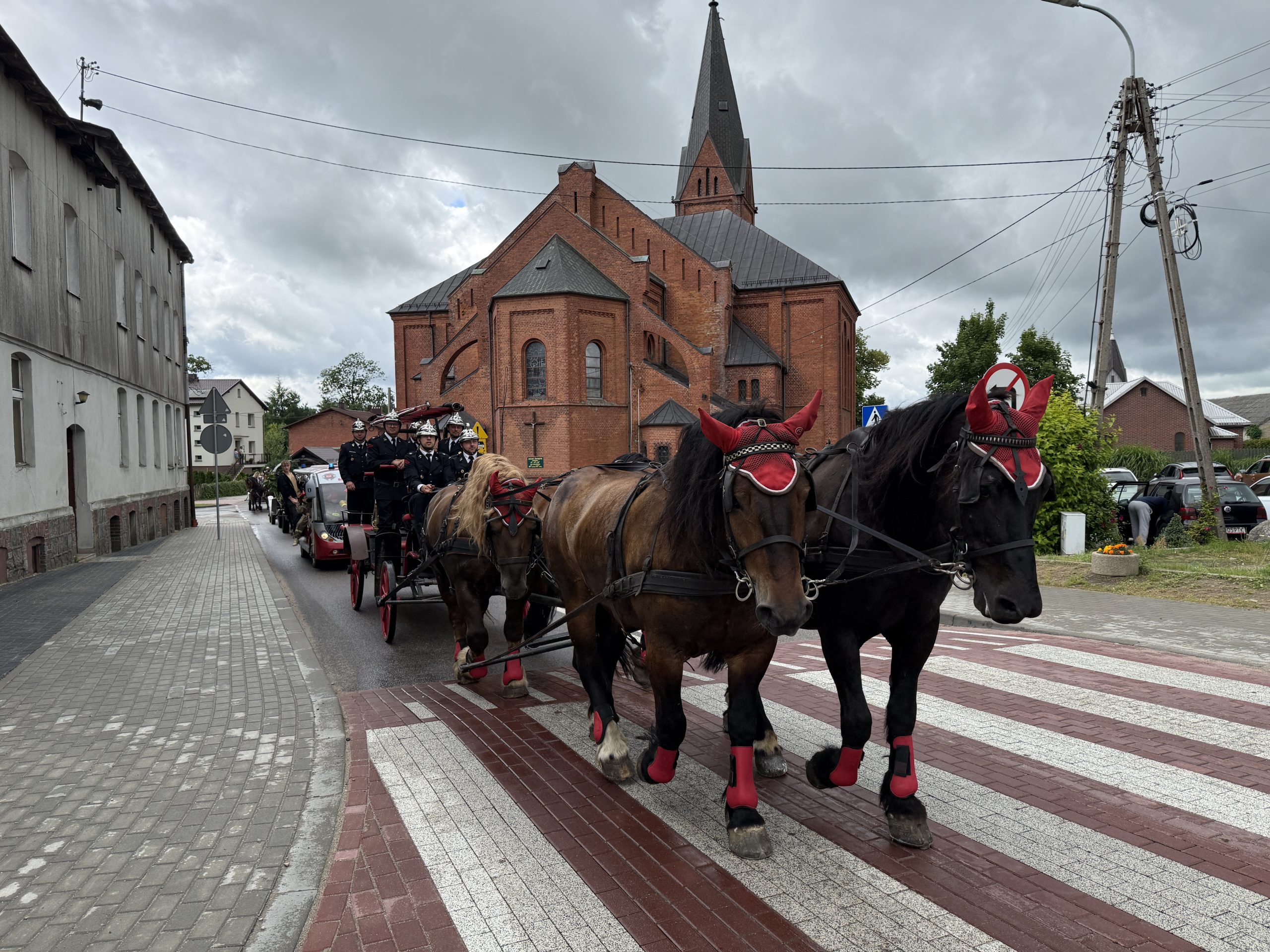 Wielka Parada Bryczek i Wozów w Szymbarku