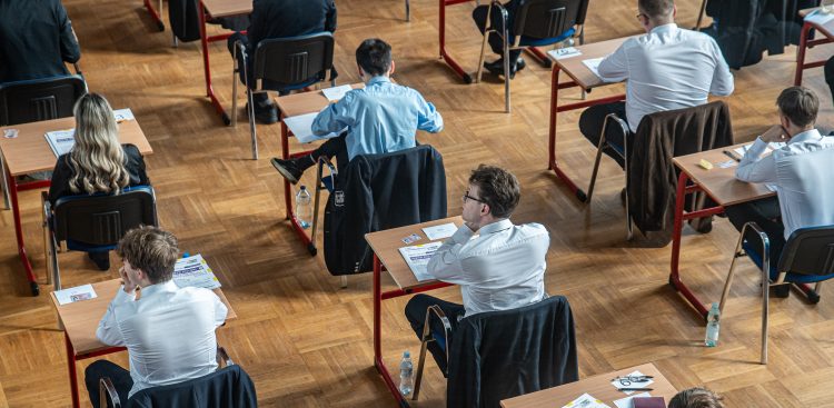 Egzamin maturalny z języka polskiego w Zespole Szkół Łączności w Gdańsku