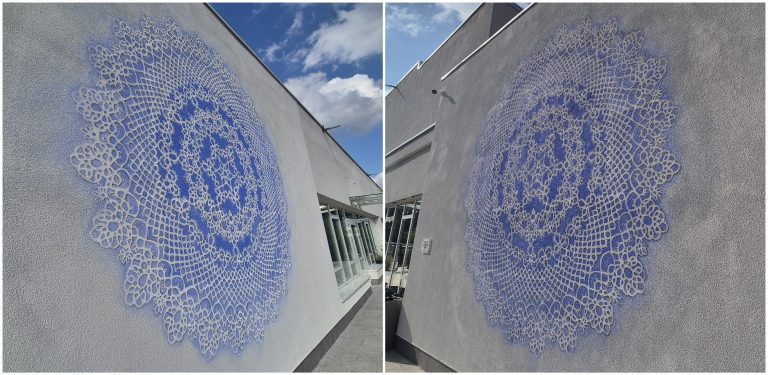 Koronkowy mural upamiętniający Jana Stawasza w Słupsku