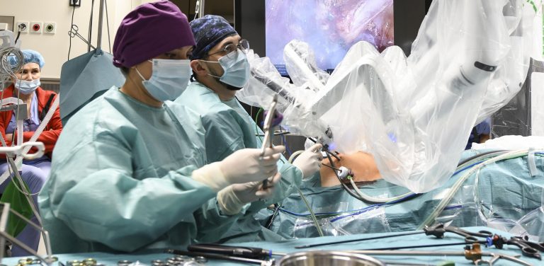 Robot da Vinci umożliwia małoinwazyjne leczenie