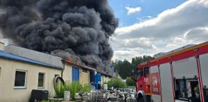 Pożar objął większą część hali o powierzchni 750 metrów kwadratowych
