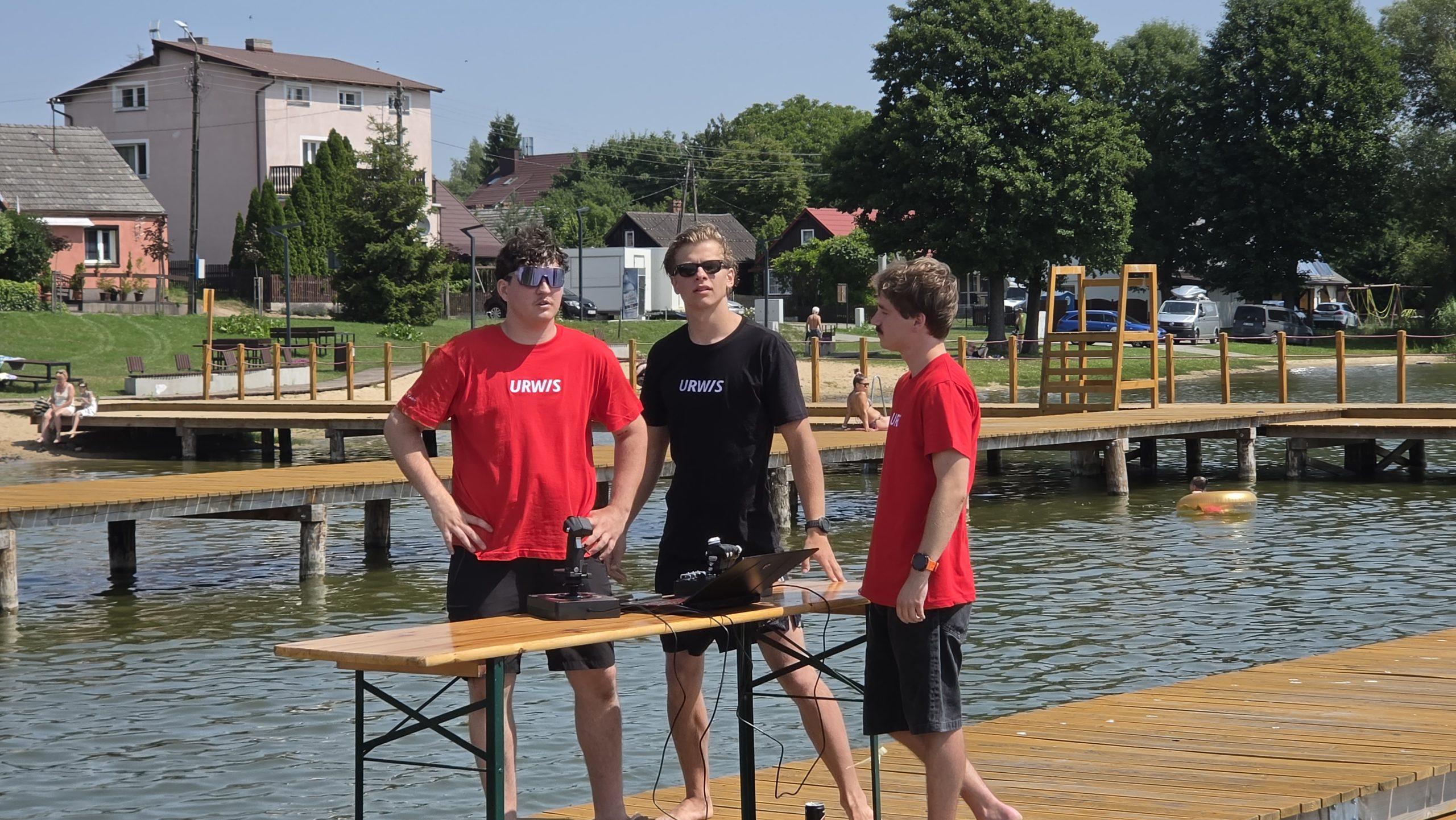 Projekt drona URWIS rozwijają Maksym Domkowski, Julian Baron i Łukasz Gede-Niewiadomski, studenci Wydziału Inżynierii Mechanicznej i Okrętownictwa PG