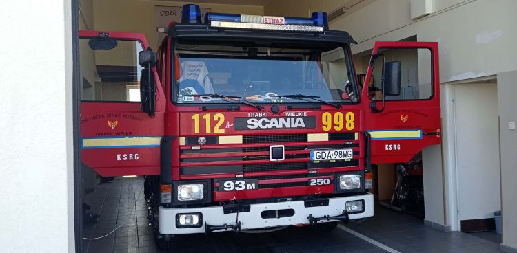 Strażacy z Trąbek Wielkich do akcji wciąż wyruszają mocno-awaryjnym wozem z 1993 roku
