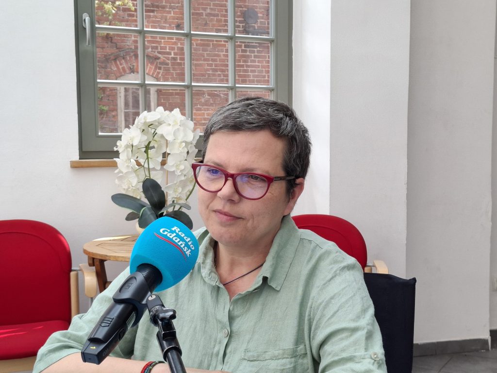 Monika Jastrzębska-Opitz mikrofon Radia Gdańsk