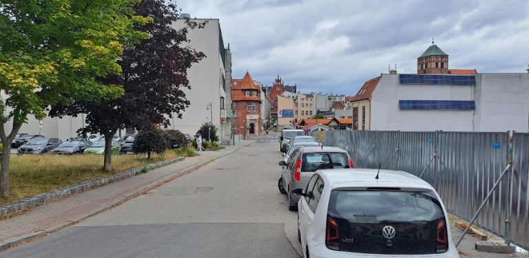Kontrowersje wokół modernizacji ulicy Bankowej w centrum Chojnic