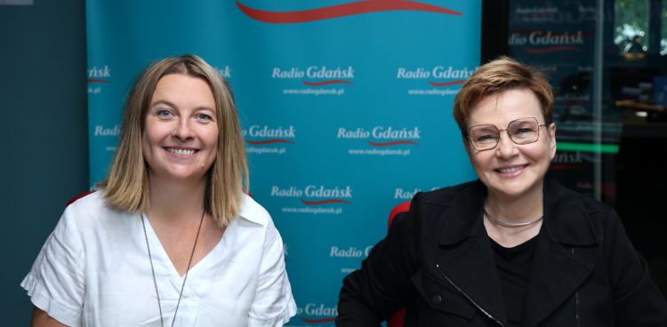 Na zdjęciu Jolanta Szydłowska, prezes Gdańskiej Fundacji Kształcenia Menadżerów oraz Marta Moska, dyrektorka Coworkingu o4.