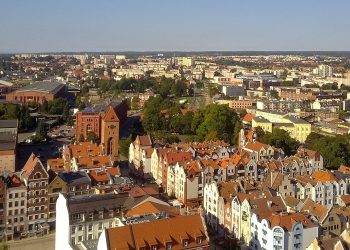 Na zdjęciu: rzut z lotu ptaka na starówkę w Elblągu