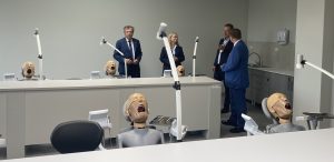 UCK i Gumed sie modernizują, sala stomatologiczna