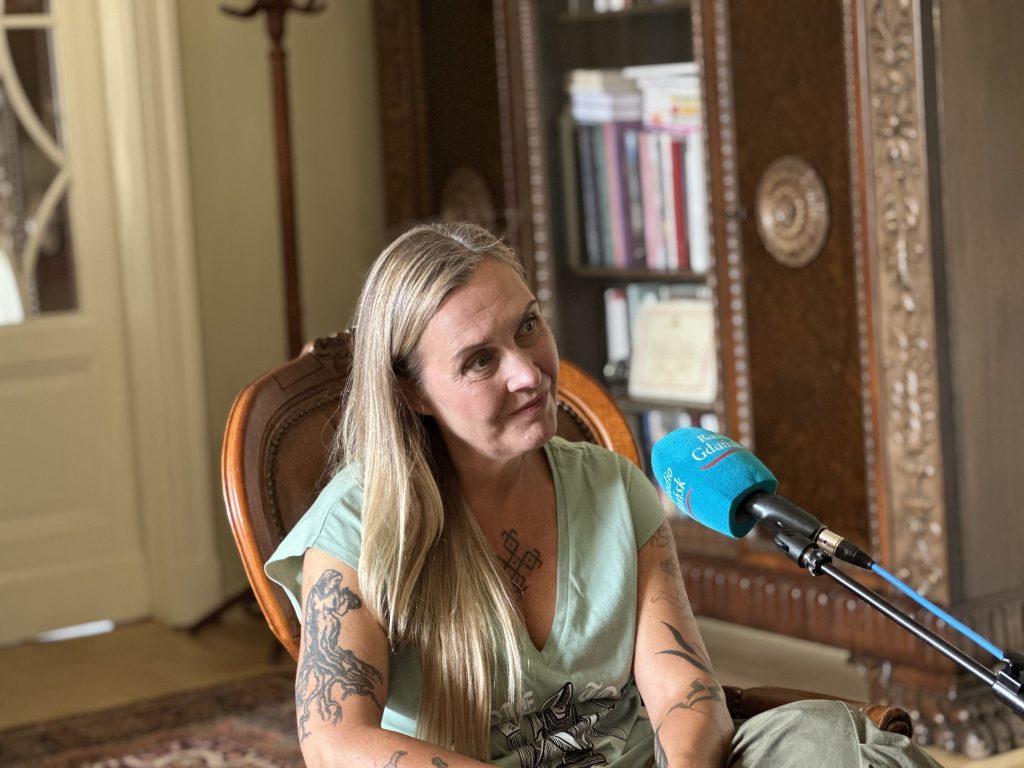 Na zdjęciu Marta Frej, artystka która prowadzi swój własny biznes.