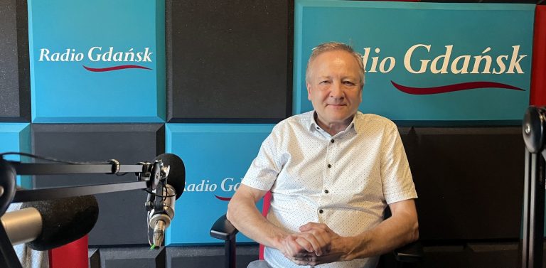Nowoczesny oddział w słupskim szpitalu. Doposażony oddział będzie stał na Europejskim i światowym poziomie. Powstaną nowe sale jednoosobowe ze śluzami, nawiewem laminarnym i klimatyzacją, a także nowoczesny system monitoringu pacjentów. Na zdjęciu dr Wojciech Homenda, kierownik na Oddziale Hematologii i i Transplantacji Szpiku Wojewódzkiego Szpitala Specjalistycznego w Słupsku.