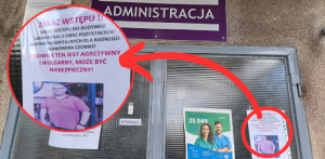 Zdjęcie radnego miejskiego Sławomira Czomki z adnotacją, że ma zakaz wstępu do Szpitala Miejskiego w Miastku, pojawiło się na drzwiach budynku administracji. Urzędnik złożył doniesienie.