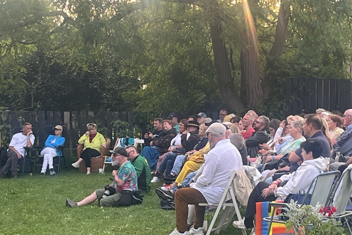 Publiczność na festiwalu Swołowo Jazz w Kratę