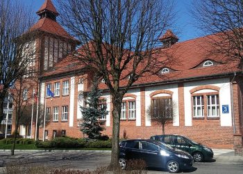Na zdjęciu budynek Urzędu Miasta w Ustce