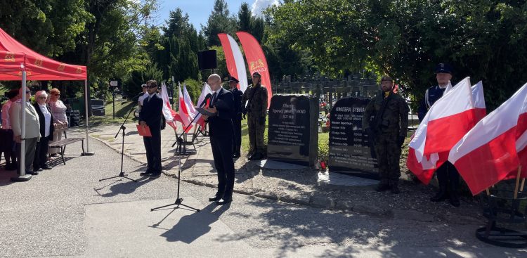 Gdańsk upamiętnił we wtorek na Cmentarzu Łostowickim ofiary „operacji polskiej” NKWD