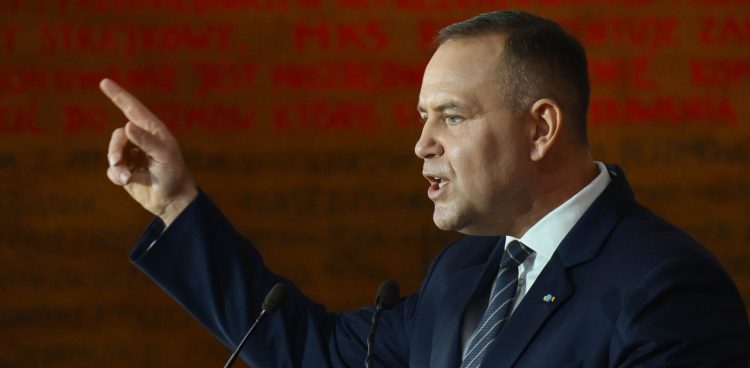 Gdańsk, 31.08.2026. Prezydent RP Karol Nawrocki przemawia podczas uroczystego posiedzenia Zarządu Regionu Gdańskiego NSZZ "Solidarność"w Sali BHP Stoczni Gdańskiej, 31 bm. Trwają obchody 46. rocznicy podpisania Porozumień Sierpniowych i powstania NSZZ „Solidarność”. (jm) PAP/Adam Warżawa