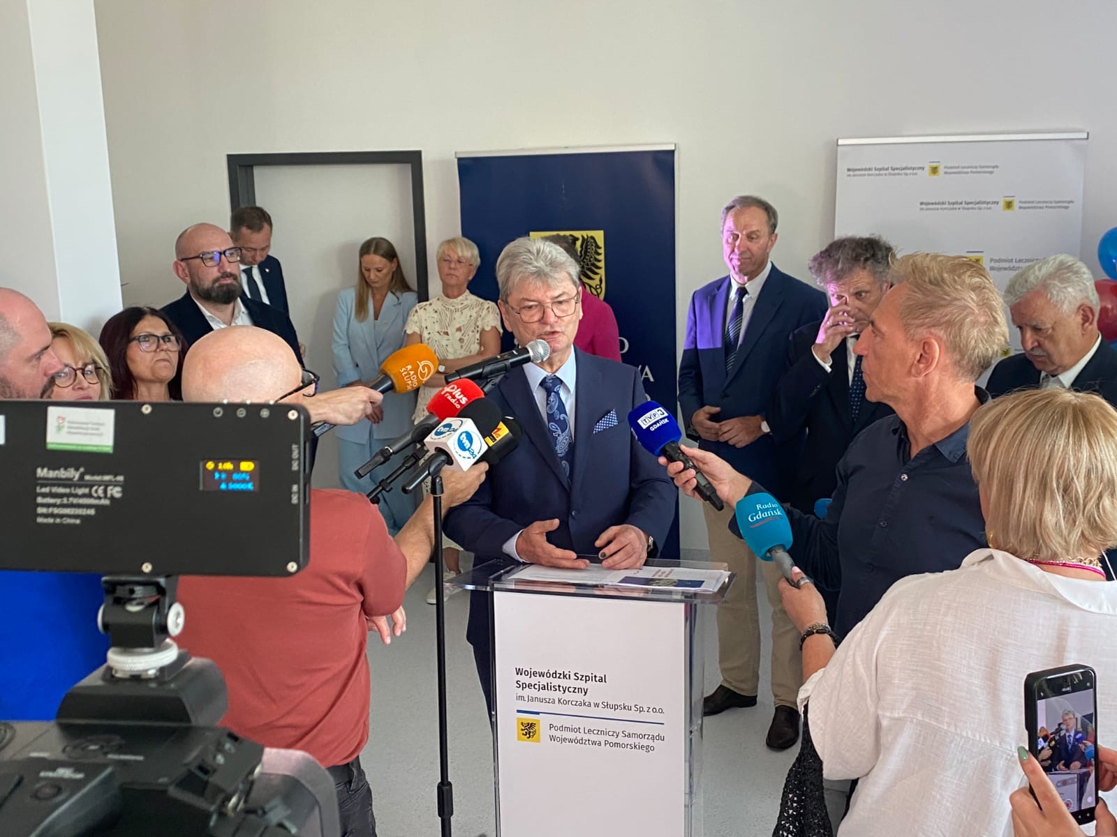 Prezentacja nowych zakupów w ramach inwestycji w szpitalu specjalistycznym w Słupsku, które sfinansowały pieniądze z KPO
