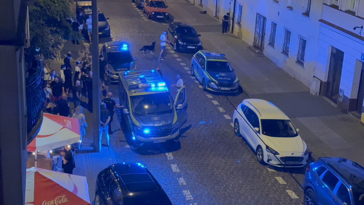 Policja na ulicy Wileńskiej w Słupsku podczas zdarzenia