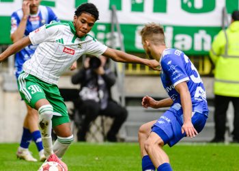 21-letni brat Camilo Meny, Javier zadebiutował w Lechii Gdańsk podczas drugiej połowy meczu ze Stalą Mielec.