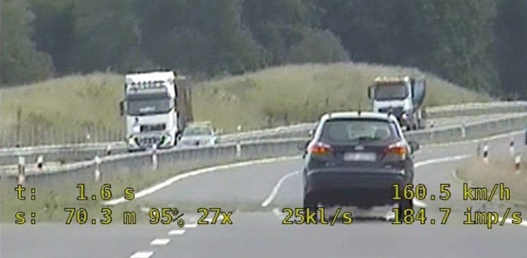 Lęborska drogówka ścigała trasą S6 jadącego zbyt szybko Forda