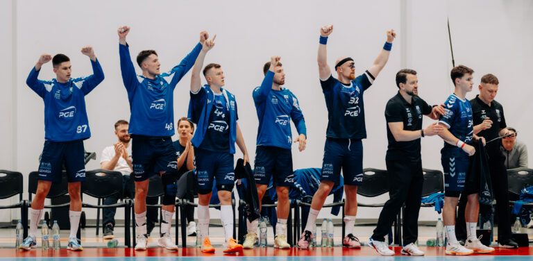 Szczypiorniści PGE Wybrzeża Gdańsk zaczęli sezon od dwóch wygranych w pierwszych trzech kolejkach sezonu. (Fot. materiały prasowe Lotto Superligi)
