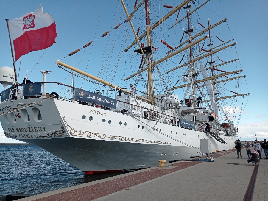 Głównym celem wyprawy, która rozpoczęła się 16 kwietnia, była reprezentacja Polski podczas 250-lecia Stanów Zjednoczonych oraz udział w paradzie na rzece Hudson w Nowym Jorku