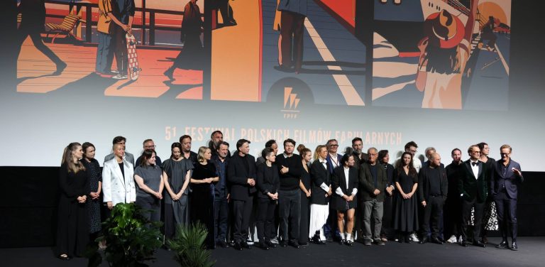 Ekipa filmu "Dziki, dziki wschód" w czasie Gali Otwarcia 51. FPFF w Gdyni (fot. Radio Gdańsk / Piotr Puchalski)