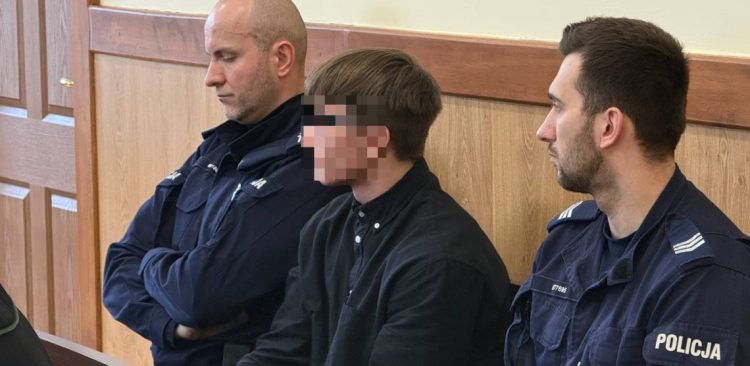 Sąd Apelacyjny w Gdańsku zaostrzył wyrok dla sprawcy tragicznego wypadku w Słupsku. 20-latek pod wpływem alkoholu i narkotyków wjechał w grupę pieszych na ulicy Nad Śluzami.