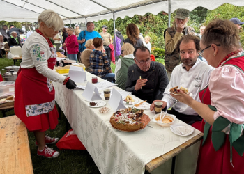 Degustacja potraw podczas tegorocznego Festiwalu Żurawiny