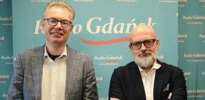 Dr hab. n. med. Łukasz Lewicki, Zastępca Koordynatora Pracowni Kardiologii Inwazyjnej w Uniwersyteckim Centrum Klinicznym w Gdańsku oraz i dr hab. Rafał Gałąska z Oddziału Chorób Strukturalnych Serca w UCK