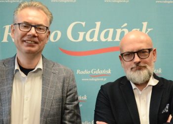 Dr hab. n. med. Łukasz Lewicki, Zastępca Koordynatora Pracowni Kardiologii Inwazyjnej w Uniwersyteckim Centrum Klinicznym w Gdańsku oraz i dr hab. Rafał Gałąska z Oddziału Chorób Strukturalnych Serca w UCK