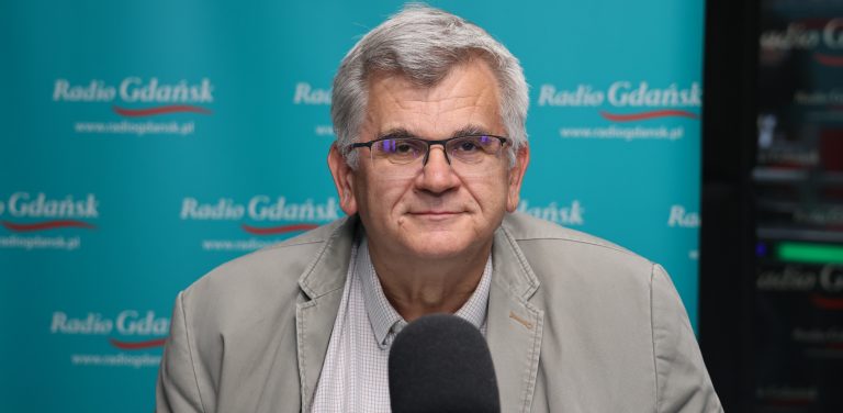 Otolaryngolog mówił w audycji między innymi o tym, co robić, gdy dokucza nam zatkane ucho