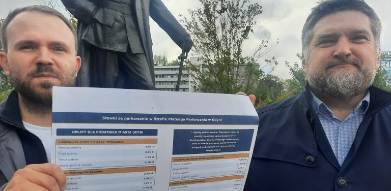 ludzie kartka z opłatami