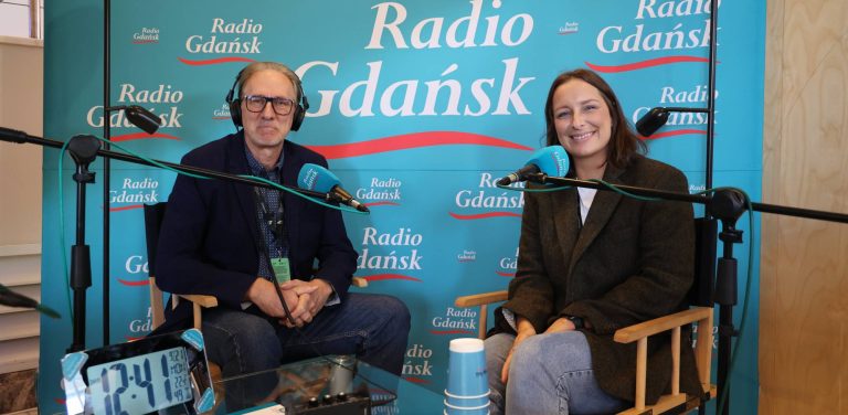 Tomasz Żółtowski i Magda Manasterska w Festiwalowym Studiu Radia Gdańsk na 51. FPFF (fot. Radio Gdańsk / Piotr Puchalski)