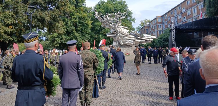 1 września "pocztowcom" złożono hołd na Placu Obrońców Poczty Polskiej w Gdańsku