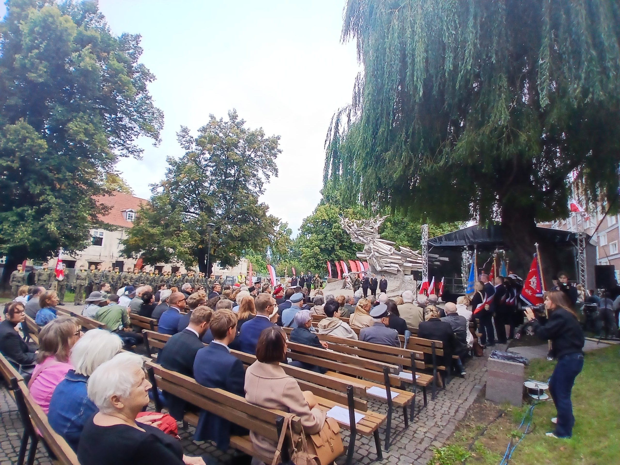 1 września "pocztowcom" złożono hołd na Placu Obrońców Poczty Polskiej w Gdańsku