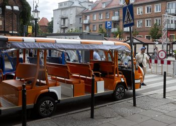 Postój melexów na zamkniętej ulicy Katarzynki