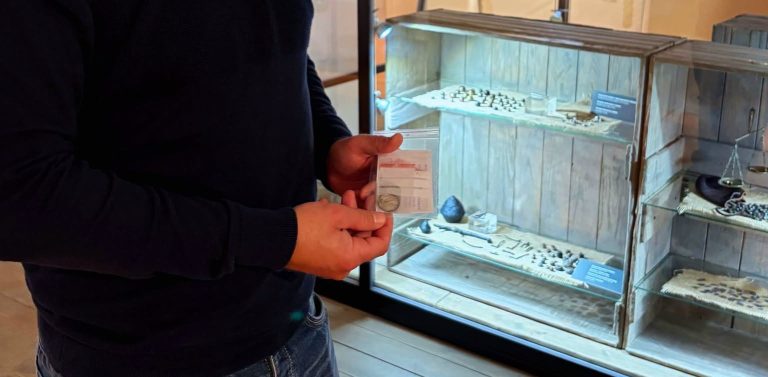 Monety pochodzą z pierwszej połowy IX wieku