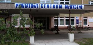 Chirurg z Braniewa miał pracować 72 godziny na dobę i zarabiać 1,8 miliona złotych rocznie