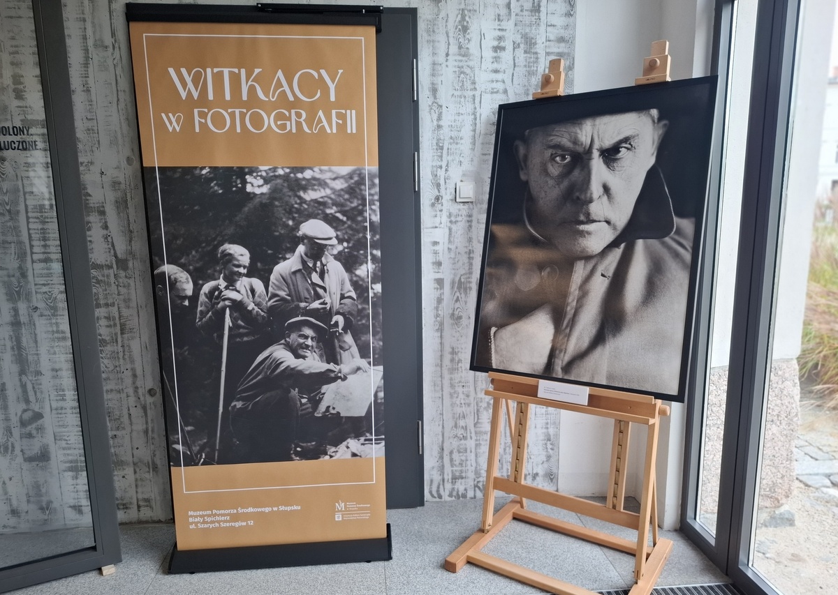 Plakat promujący wystawę "Witkacy w fotografii"
