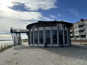 Zdjęcie przedstawia Budynek tczewskiej przystani, która wróciła do miasta