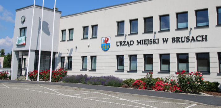 Budynek urzędu gminy w Brusach
