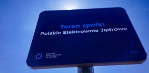 Regionalna Dyrekcja Ochrony Środowiska w Gdańsku wydała decyzję środowiskową dla budowy morskiego obiektu rozładunkowego MOLF i drogi technicznej dla pierwszej polskiej elektrowni jądrowej – poinformował Urząd Morski w Gdyni. Inwestycja umożliwi transport drogą morską ciężkich elementów, np. zbiorników reaktorów.